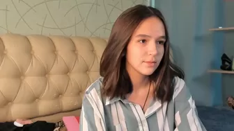 catherineandrea chaturbate sexy lady fucks shaved holes
