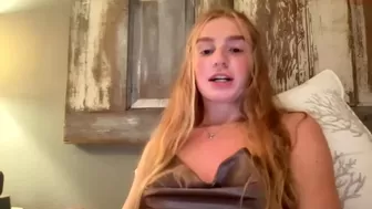kaybrookee chaturbate shrew babe fingering with vibrator