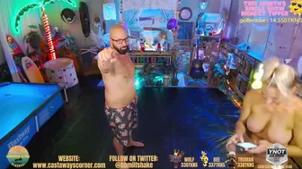bigbananamilfshake chaturbate busty small exposes her charms