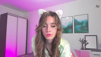 aria_muv chaturbate  bigger and thicker